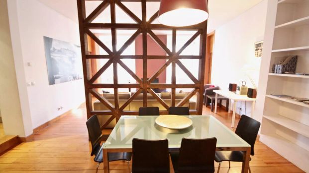 2-bedroom apartment for rent in Lisbon, bills included - Photo 1