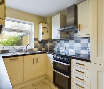 Cypress Grove, Ash Vale, Aldershot, Surrey, GU12 - Photo 4