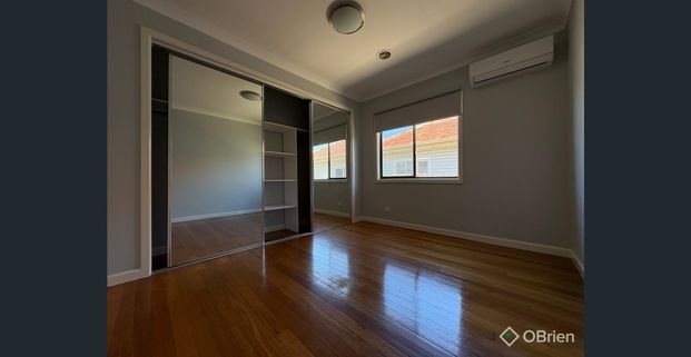 Freshly Painted Weatherboard Home - Photo 1