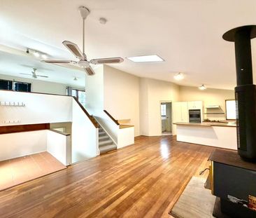 Spacious Family Home in Cherrybrook Technology High School Catchment - Photo 2