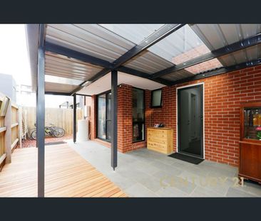 13 Featherwood Street, Clayton South, Vic 3169 - Photo 3