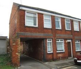 5 bedroom detached house to rent - Photo 1