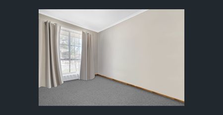 Lovely 3 Bedroom Homette! - Photo 3