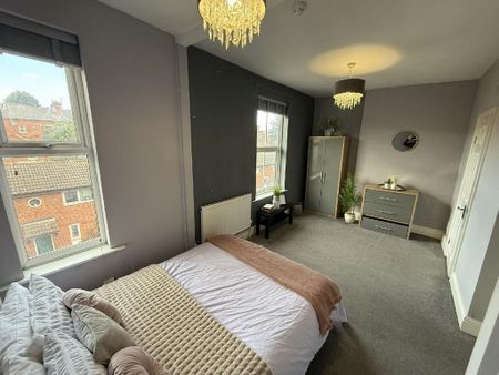 4 bedroom house to rent - Photo 3