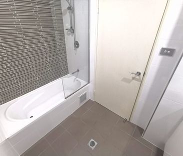 3-bedroom 2-bathroom apartment For Lease only $880 per week - Photo 4