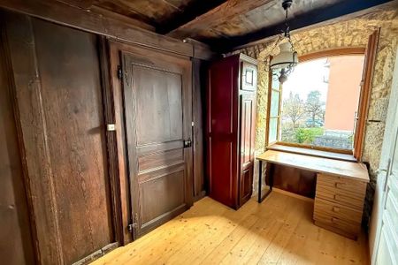 Charming apartment in the old town of Porrentruy with shared terrace - Photo 2