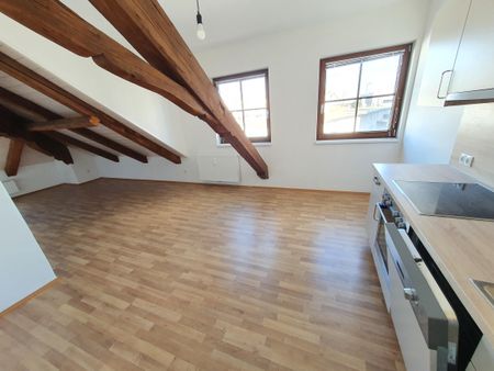 Geförderte Dachgeschosswohnung mit 2 Zimmern - Photo 2