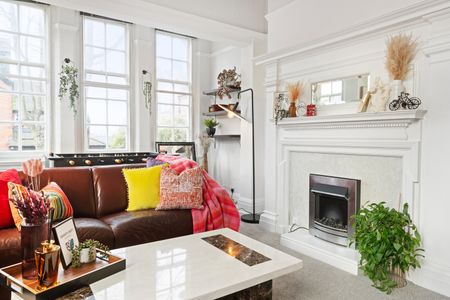 2 Bed Flat, Derby Road, NG7 - Photo 5