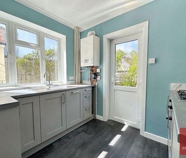 3 bedroom semi-detached house to rent - Photo 6