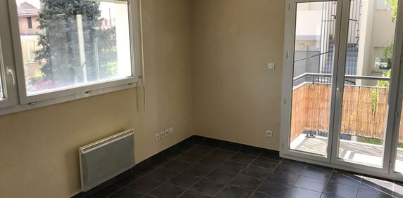 Apartment - Photo 2