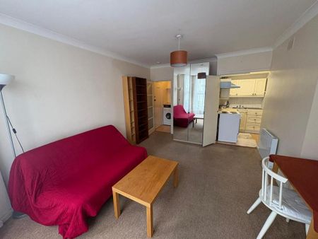 Studio to rent - Photo 2