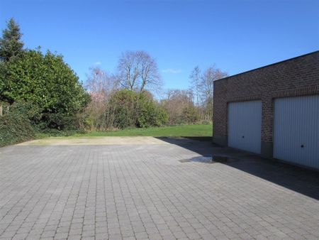 Gelijkvloers appartement met twee slaapkamers, terras en garage - Foto 2