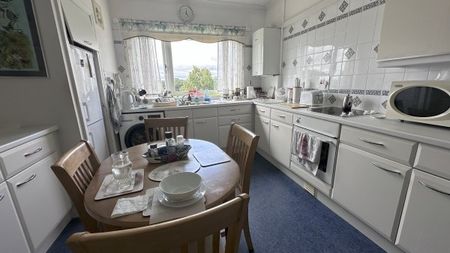 Beechlands Avenue, Clarkston, G44 3YT - Photo 4