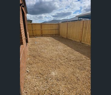 37 Sunflower Drive, Beveridge, Vic 3753 - Photo 2