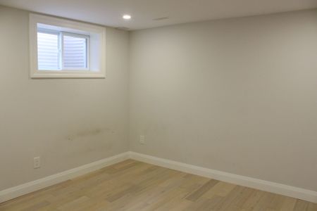 For Lease - 9 Farley Crescent Unit# Lower Level, Toronto, Ontario - Photo 2