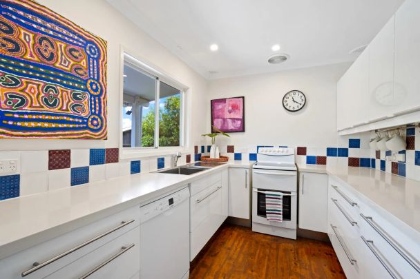 Captivating Beachside Home - a short stroll to Putty Beach - Photo 1