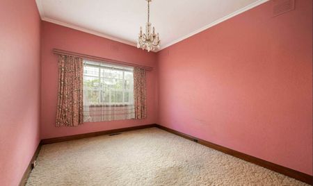 AFFORDABLE LIVING! - Photo 4