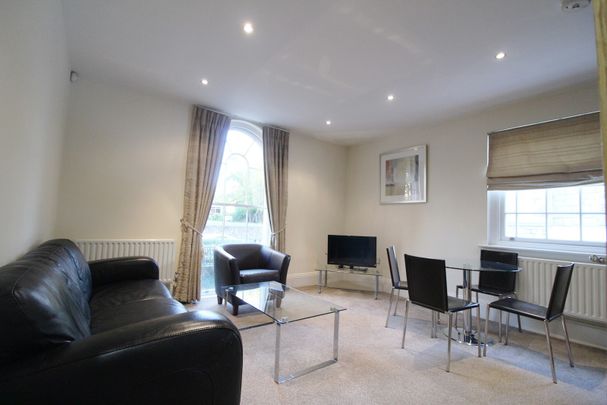 Eldon Lodge, Reading, RG1 4NH - Photo 1