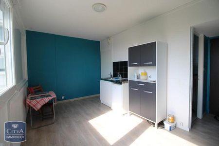 Location Appartement 1 pièce 18m² CAMBRAI 59400 - Photo 2