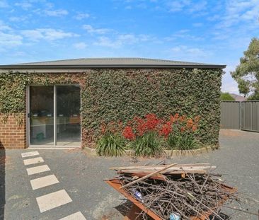 16 Lysterfield Lane, Wodonga - Photo 6