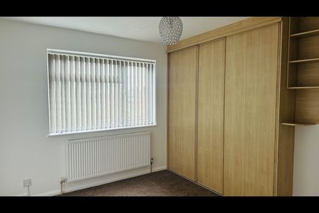 2 Bed Flat, The Larches, LU2 - Photo 5