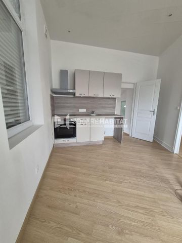 Location Appartement 2 pièces 59m² CAMBRAI 59400 - Photo 2