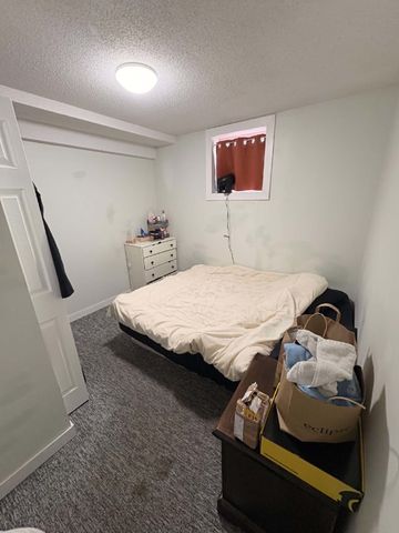 REDWOOD APARTMENTS - 17 - Photo 3