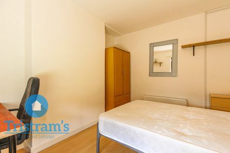 3 bed Mid Terraced House for Rent - Photo 3