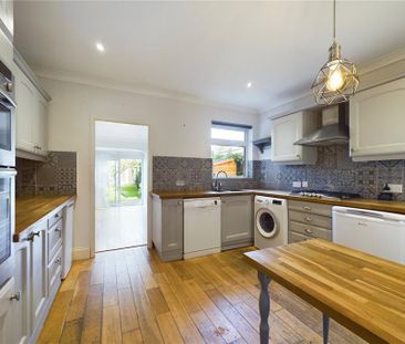 3 bedroom semi-detached house to rent - Photo 6