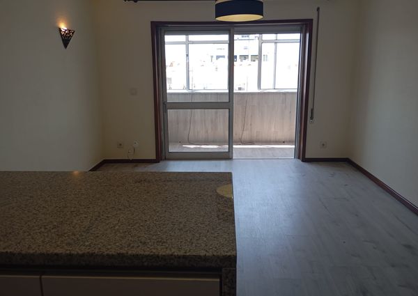 Apartamento T1 na Praia da Barra.