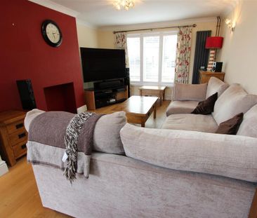 3 bedroom terraced house to rent - Photo 5