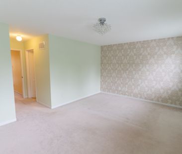 For Lease - 2151 Forest Gate Park, Oakville, Ontario - Photo 3