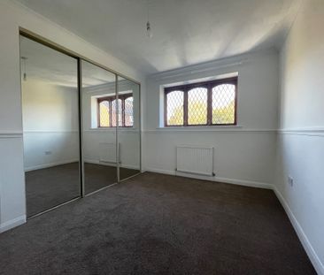 3 bedroom house to rent Ventnor Close, BN23 - Photo 5