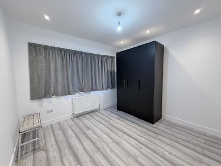 3 bedroom maisonette to rent - Photo 4