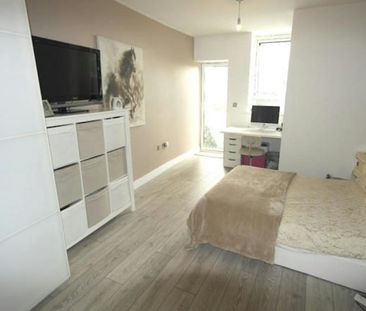 Flat to rent on - Photo 4