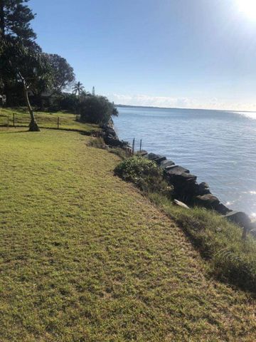 Absolute beachfront studio living! - Photo 2