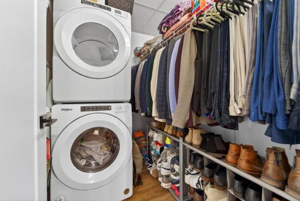 Appartement à louer - Laval (Chomedey) (Autres) - Photo 1
