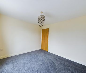 Ross Court View, Rock Park, Rock Ferry, 2 bedroom, Apartment - Photo 4