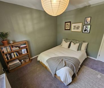 2 Bed Flat, Shepherd's Bush, W6 - Photo 5