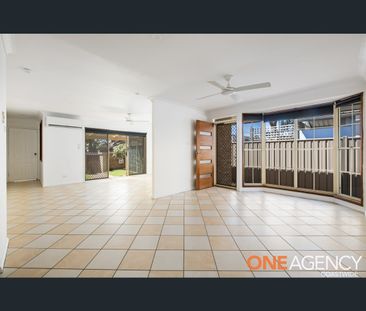 2/15 Pozieres Avenue, Umina Beach, NSW 2257 - Photo 4