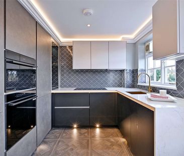 A completely refurbished and high-specification two double bedroom ... - Photo 5