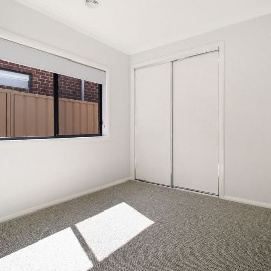 2/38 St Levans Place, Lavington - Photo 1