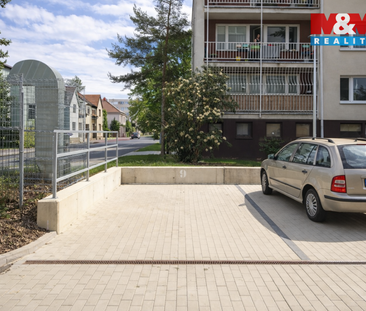 Pronájem bytu 1+kk a garsoniéry 32 m², Záveská 1612, Praha - Fotografie 1