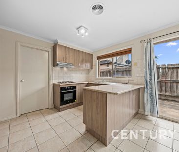 Spacious 3-Bedroom Living - Photo 4