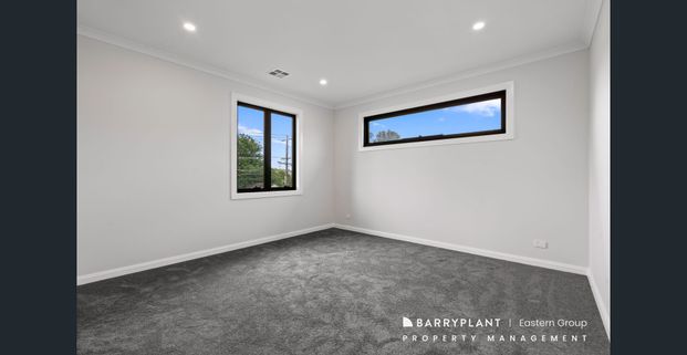 Brand New Spacious Townhome – Modern Living at Its Best! - Photo 1