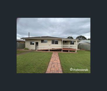 4 Barlow Street, Bundaberg North, Qld 4670 - Photo 5