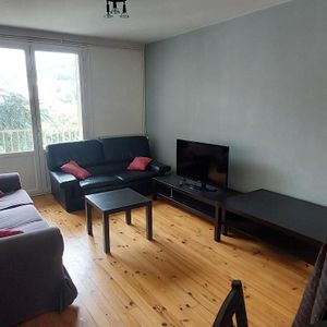 Location Appartement 2 pièces 43m² ST ETIENNE 42100 - Photo 2