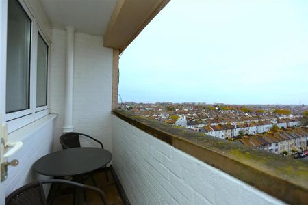1 bedroom flat to rent - Photo 5