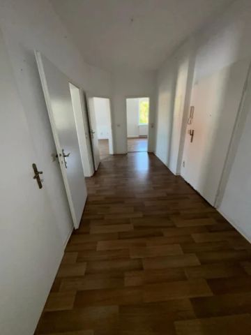 Gemütliche 3-Zi.-Wohnung im Dachgeschoss * Heidenau * Wohnküche * Fenster mit Bad - Photo 3