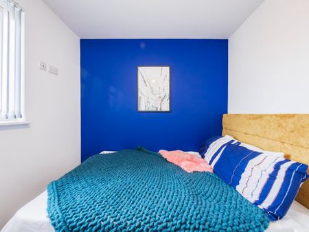1 bedroom in a house share to rent - Photo 3